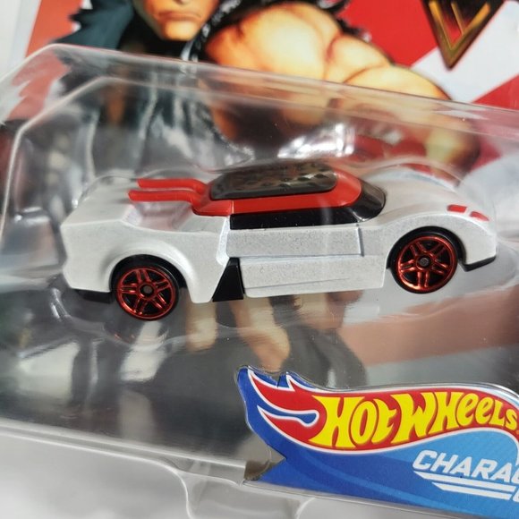 Hot Wheels Street Fighters V Character Car RYU 1/5 Capcom Mattel White Red New - Picture 6 of 16